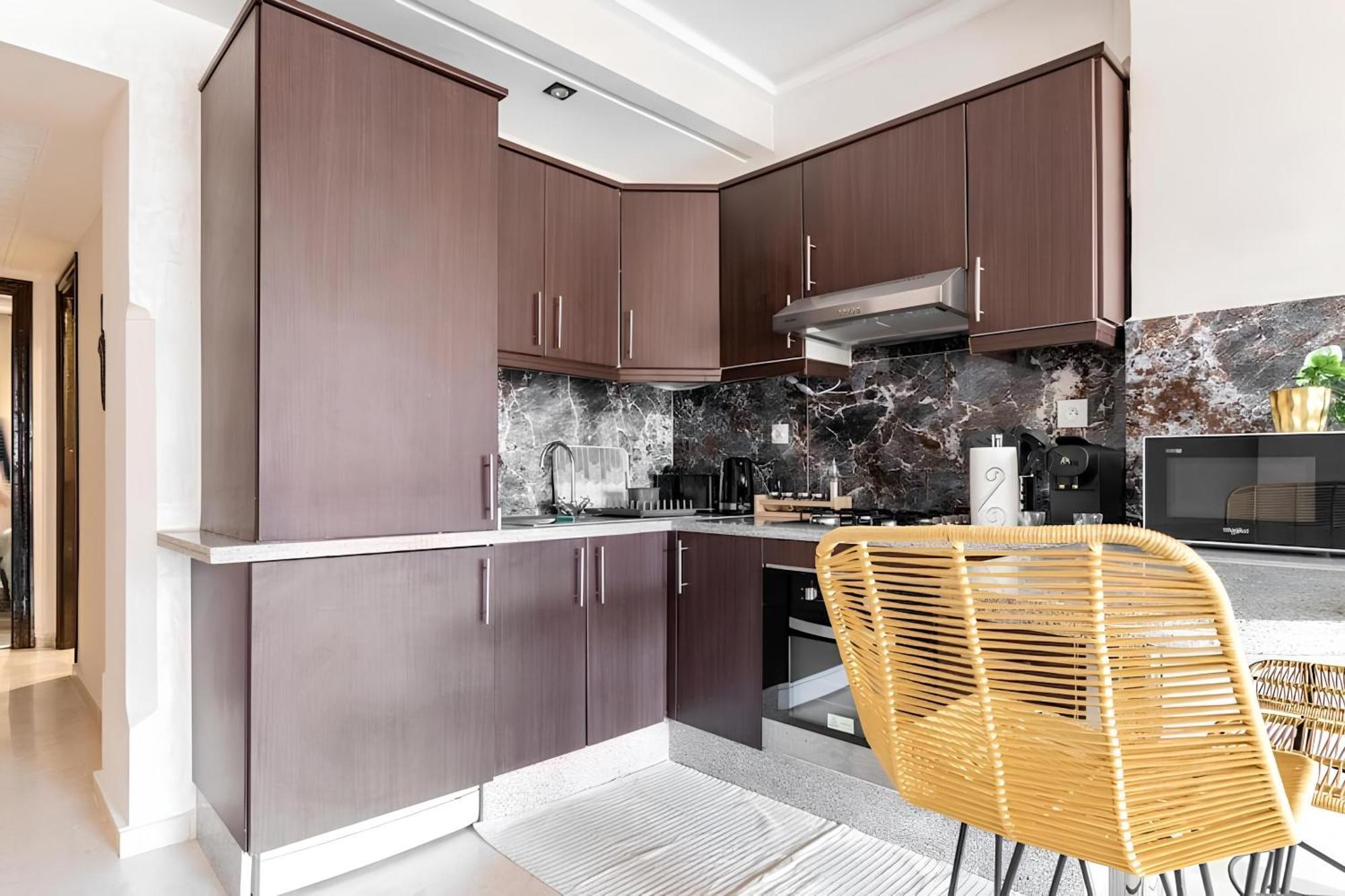 C-Appartement De Luxe Plein Centre De Gueliz Avec Piscine Parking Wifi Netflix Маракеш Екстериор снимка