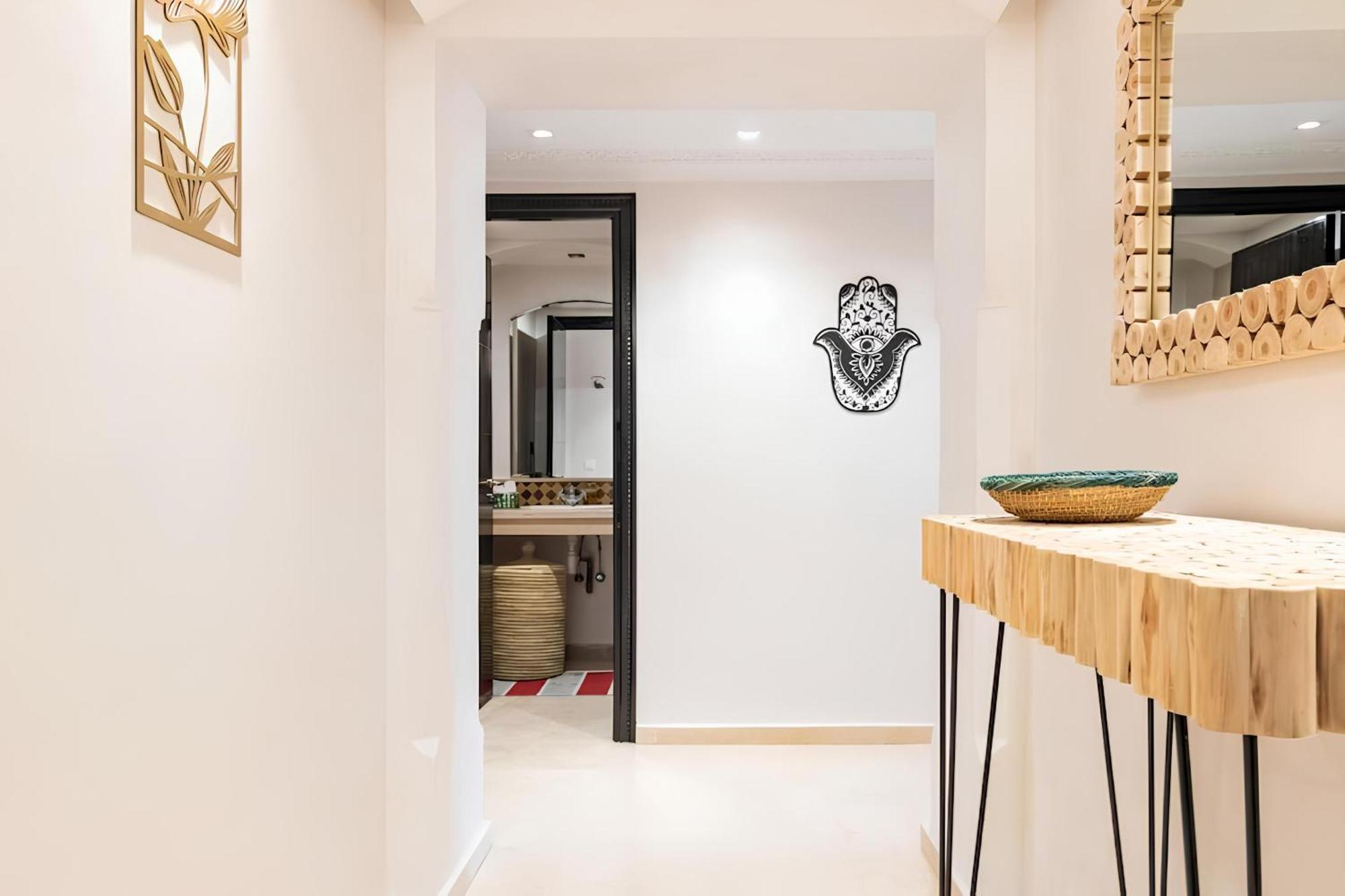 C-Appartement De Luxe Plein Centre De Gueliz Avec Piscine Parking Wifi Netflix Маракеш Екстериор снимка