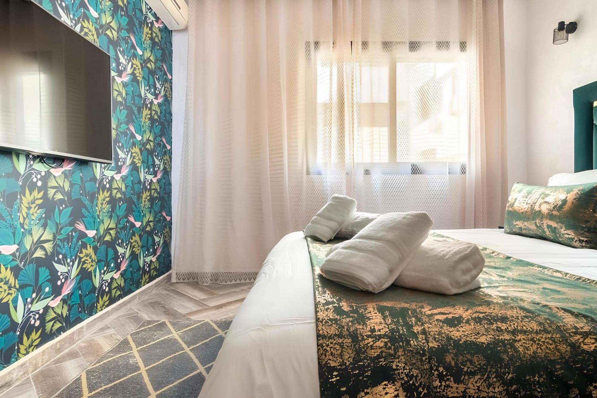 C-Appartement De Luxe Plein Centre De Gueliz Avec Piscine Parking Wifi Netflix Маракеш Екстериор снимка