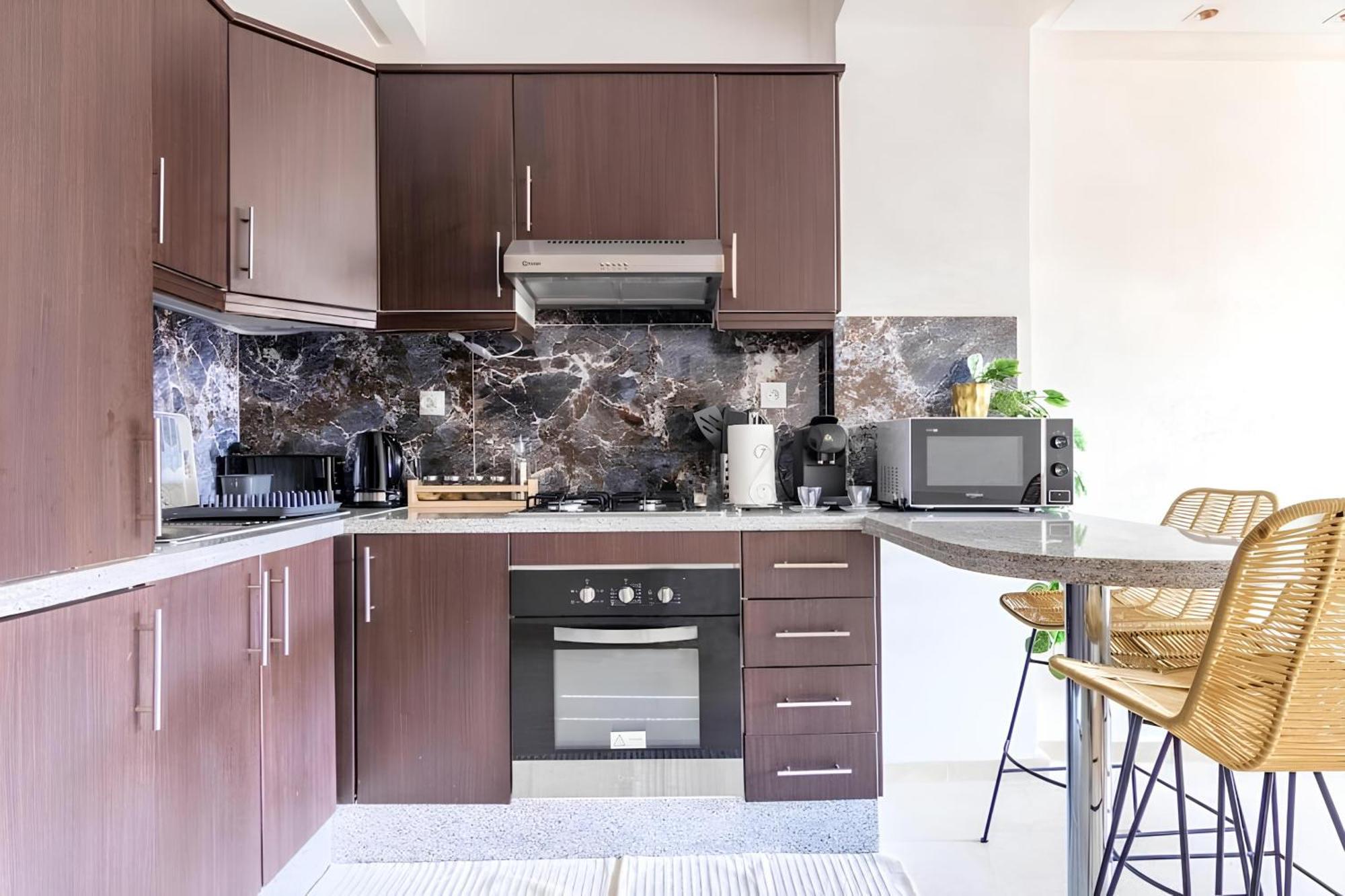 C-Appartement De Luxe Plein Centre De Gueliz Avec Piscine Parking Wifi Netflix Маракеш Екстериор снимка