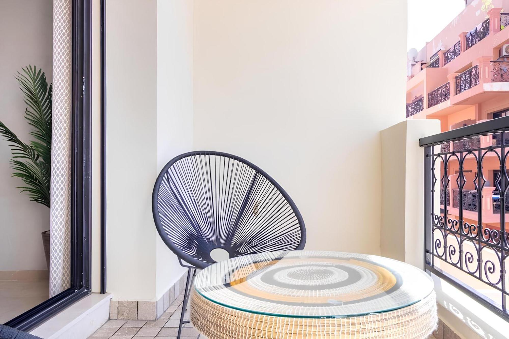 C-Appartement De Luxe Plein Centre De Gueliz Avec Piscine Parking Wifi Netflix Маракеш Екстериор снимка